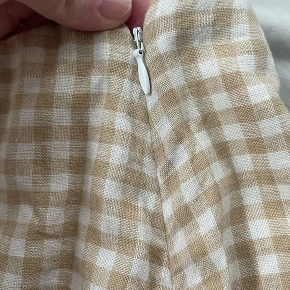 Abercrombie & Fitch Beige and White Gingham Mini Skirt - Picture 3 of 4